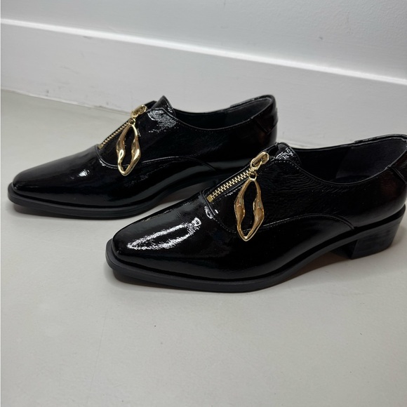 Reike Nen Oval Loafers – Black Patent Leather – Size 37 / US 7 - Picture 15 of 17